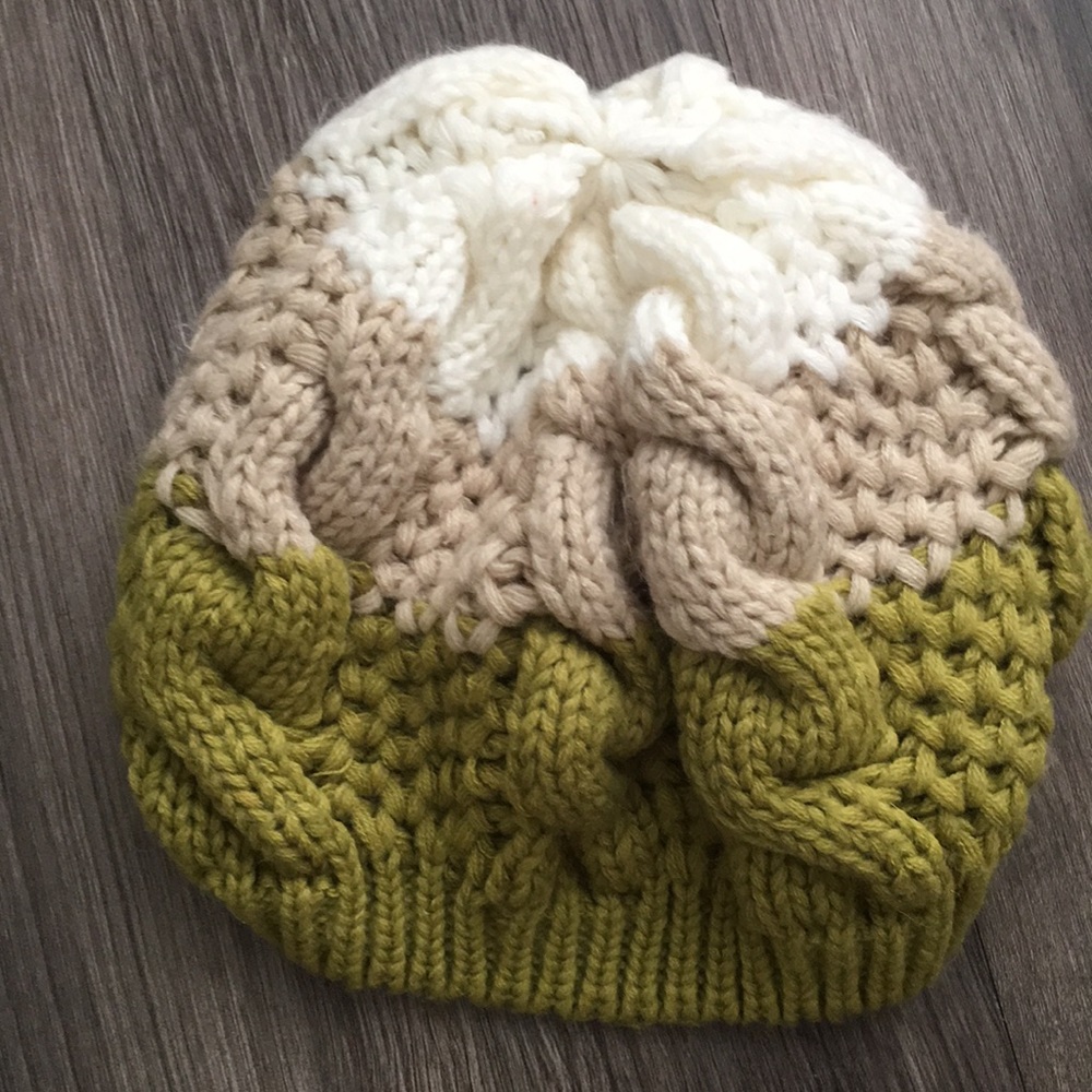 Tri Color Knit Beanie